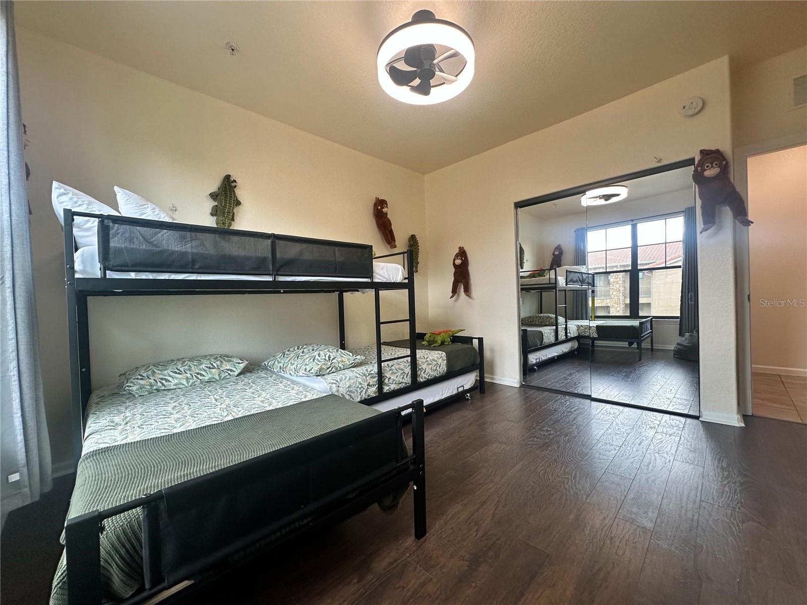 Image 50 of 76 For 903 Charo Parkway 837