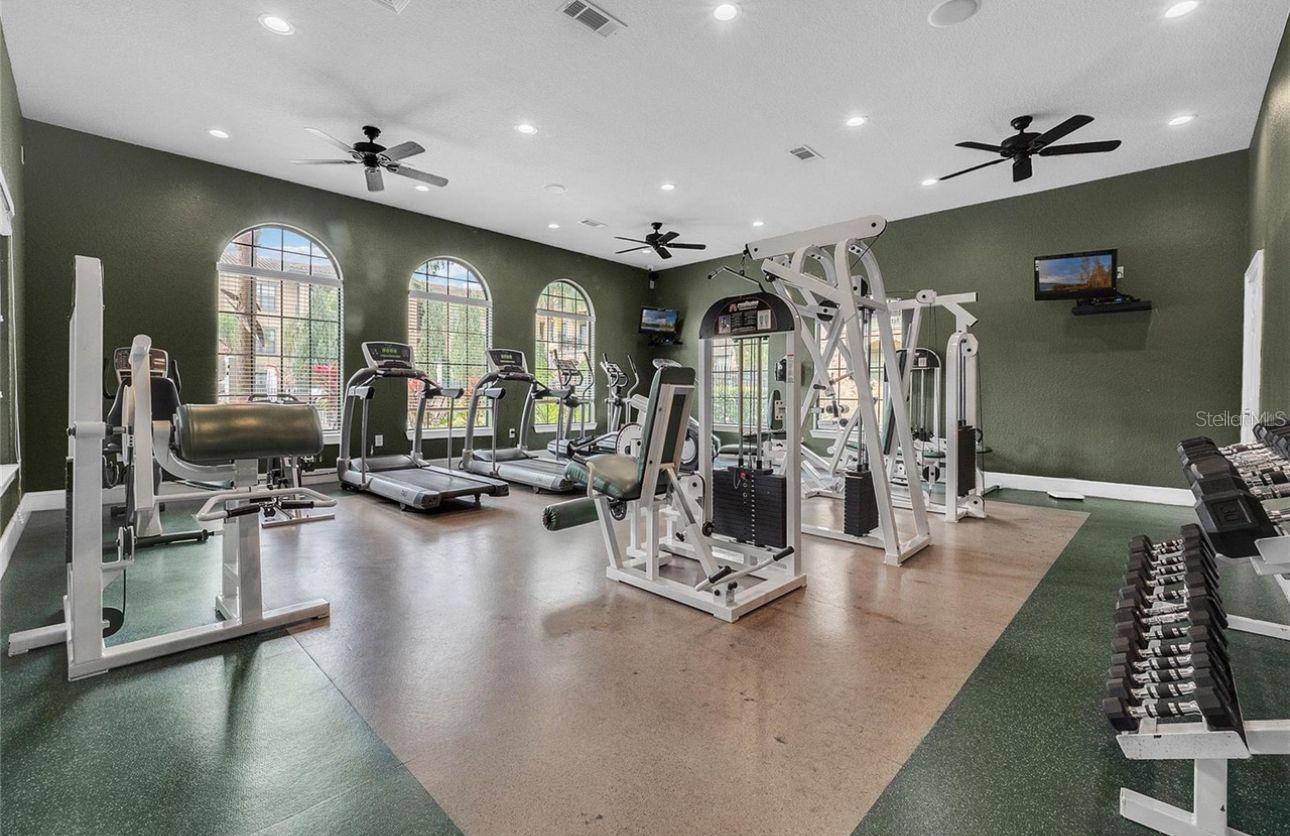 Image 60 of 76 For 903 Charo Parkway 837