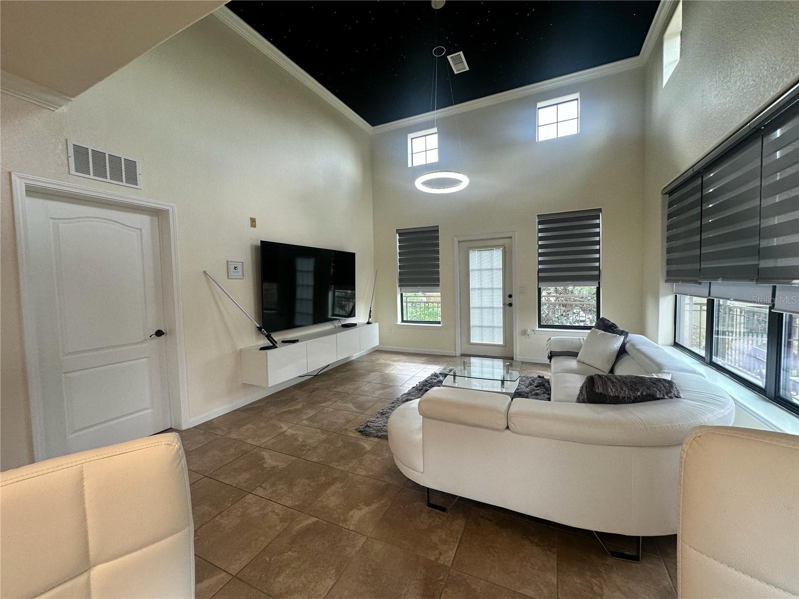 Image 7 of 76 For 903 Charo Parkway 837