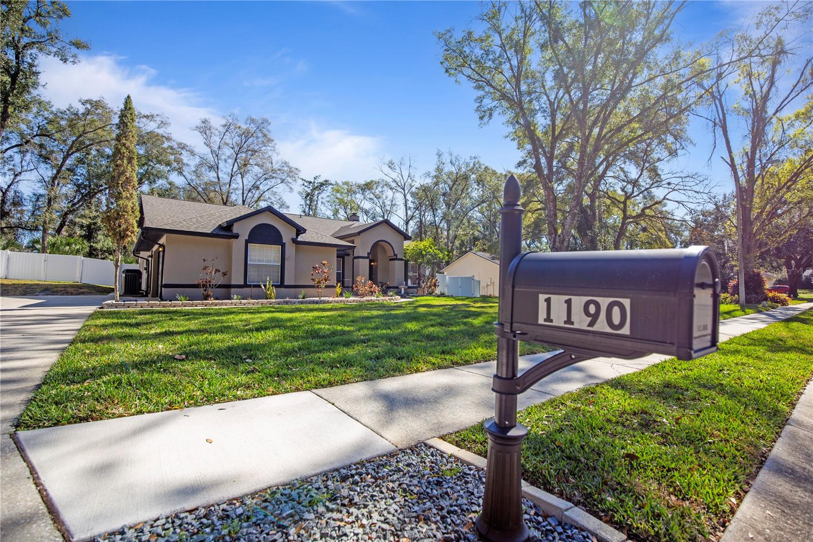 Image 38 of 56 For 1190 Deer Lake Circle