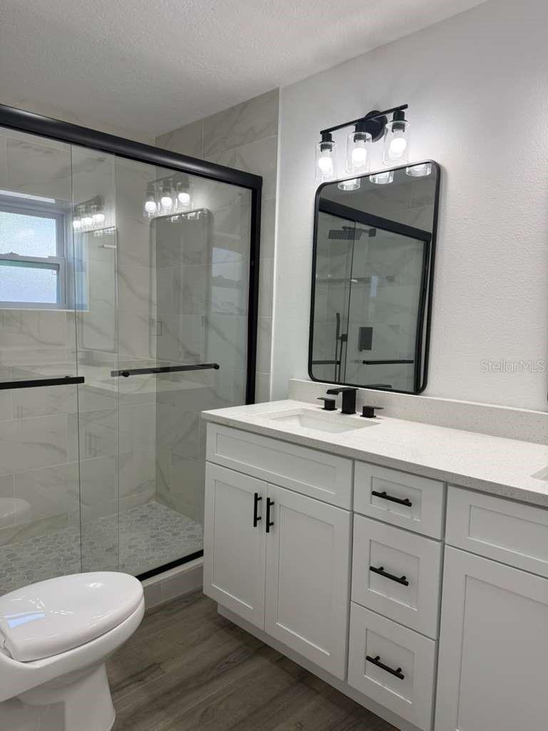 Image 31 of 59 For 581 Calle Grande Street