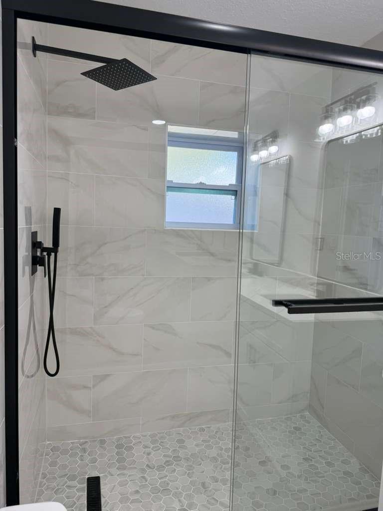 Image 34 of 59 For 581 Calle Grande Street