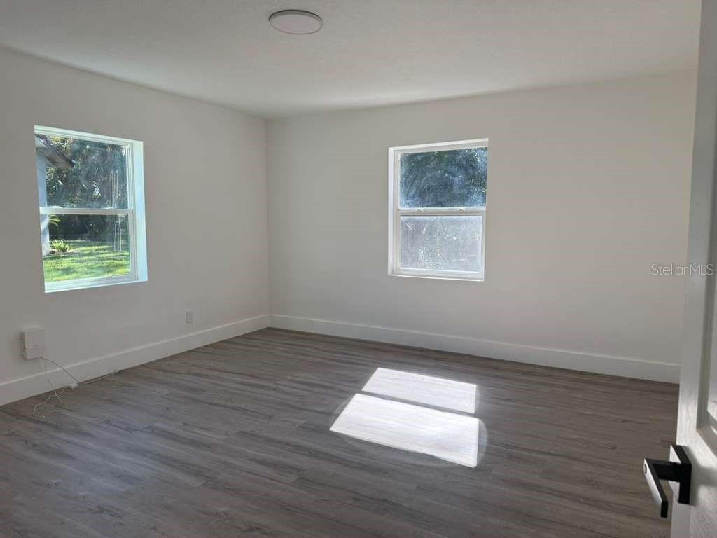 Image 36 of 59 For 581 Calle Grande Street