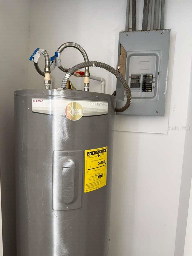 Image 47 of 59 For 581 Calle Grande Street