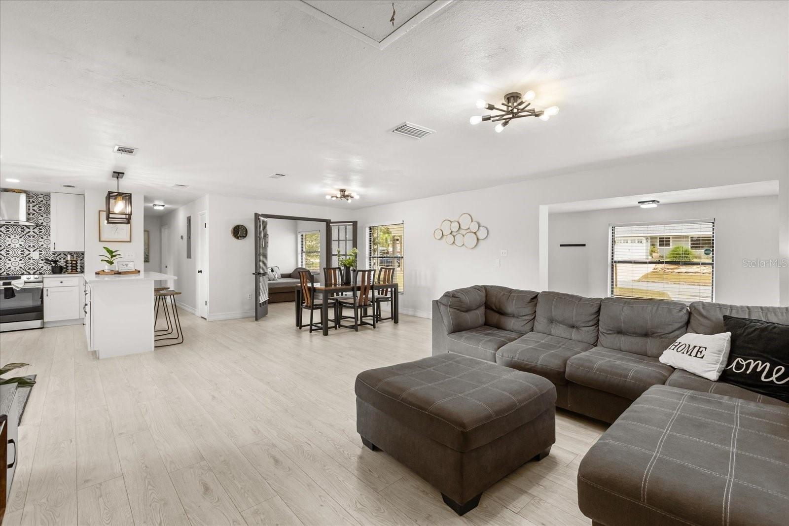 Image 5 of 32 For 5127 Glasgow Avenue