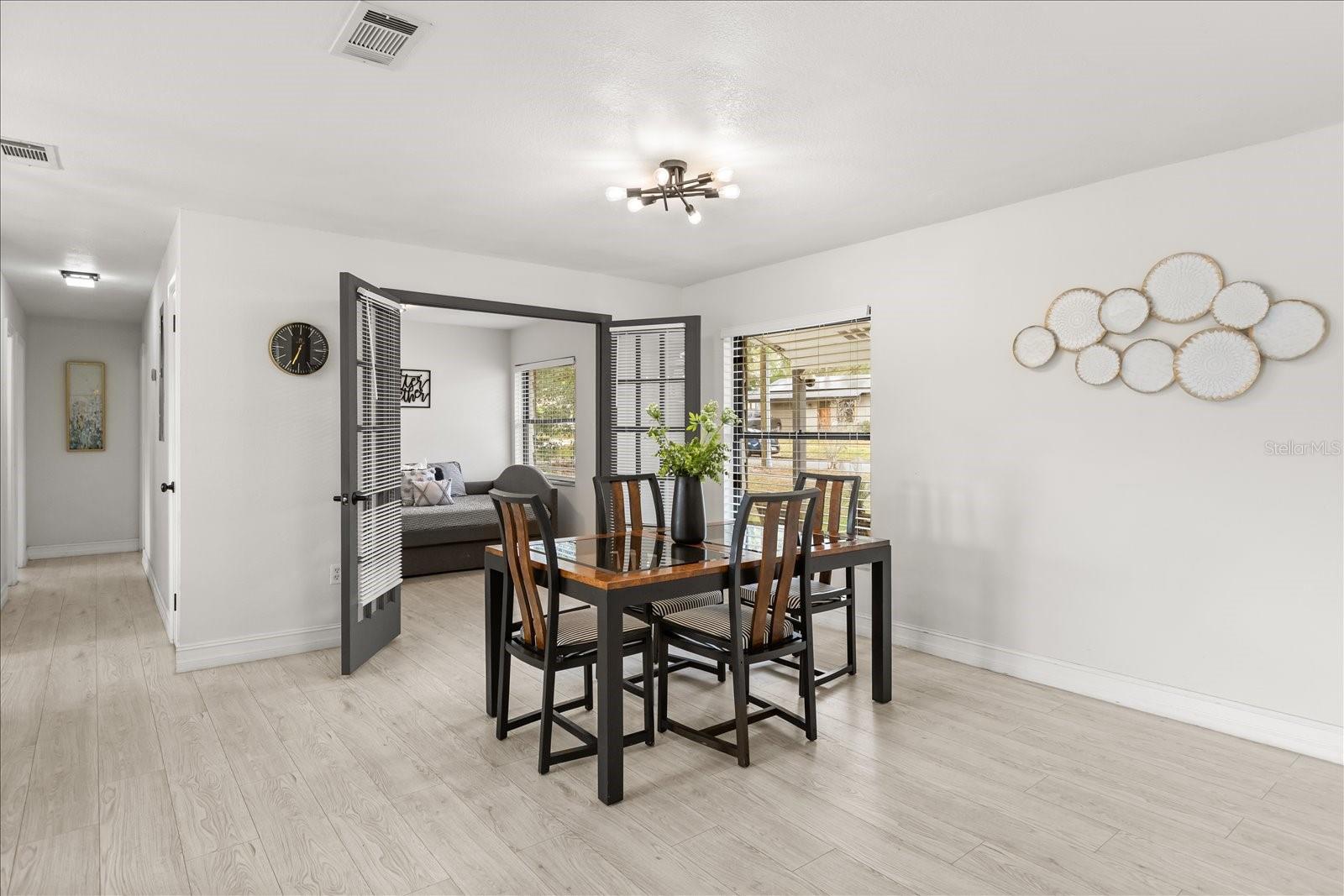 Image 6 of 32 For 5127 Glasgow Avenue