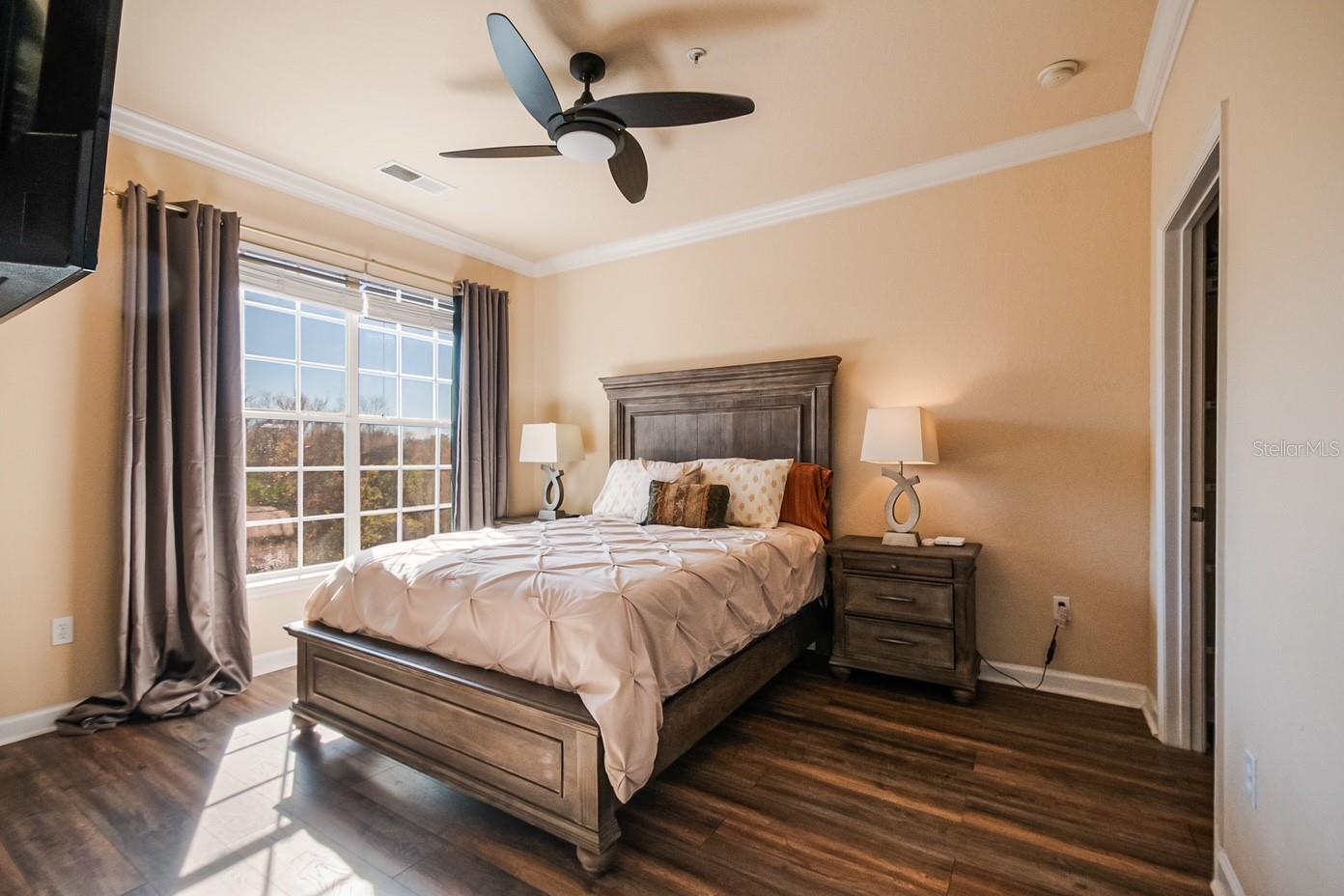 Image 27 of 42 For 8000 Tuscany Way 4407