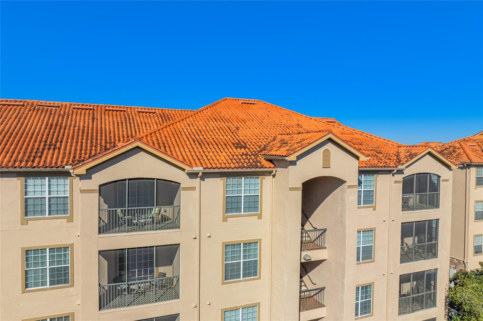 Image 4 of 42 For 8000 Tuscany Way 4407