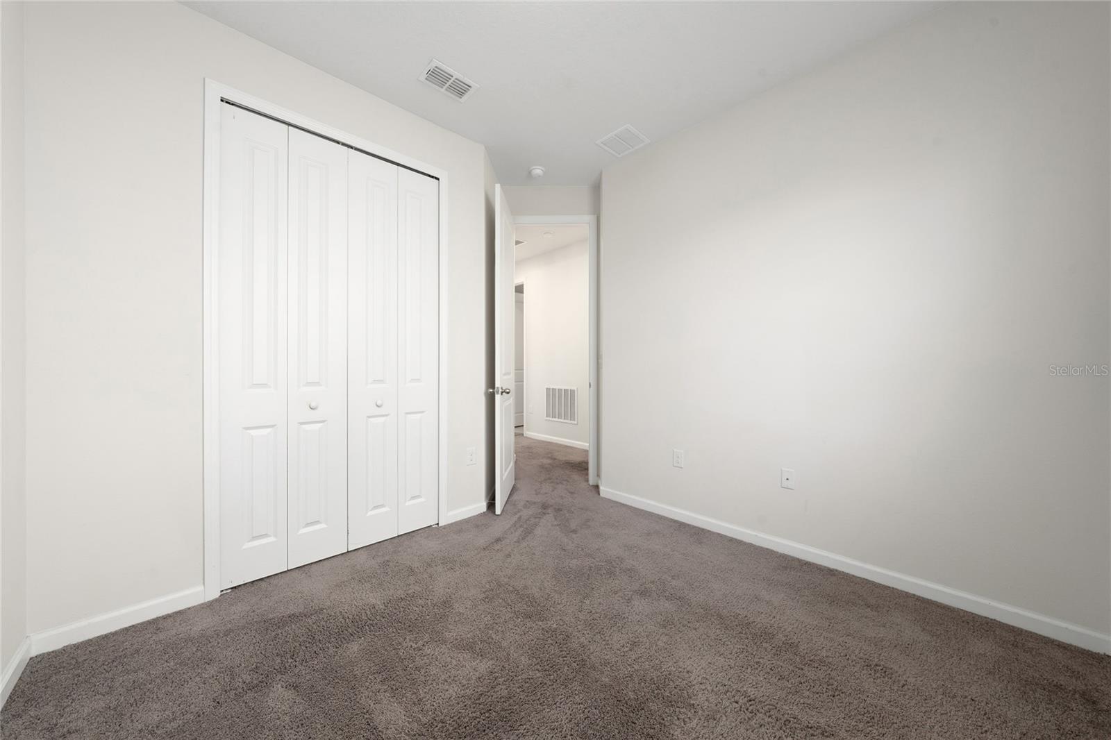 Image 10 of 38 For 689 Meadow Pointe Dr