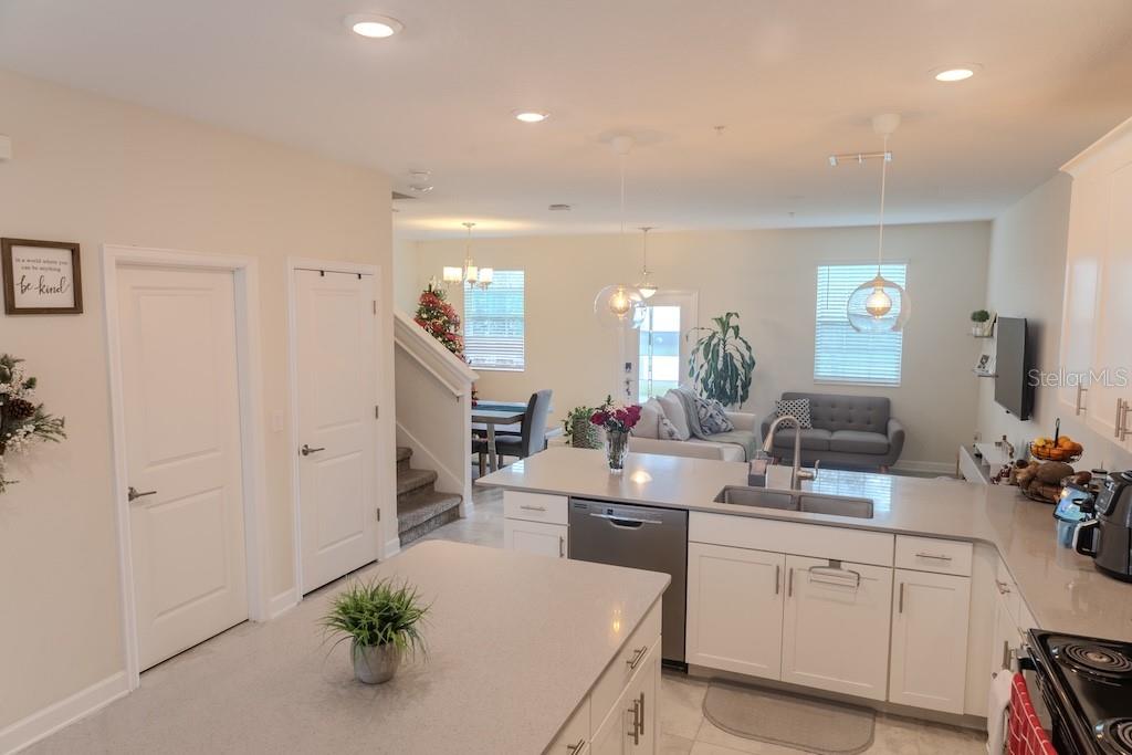 Image 5 of 23 For 12023 Prologue Avenue