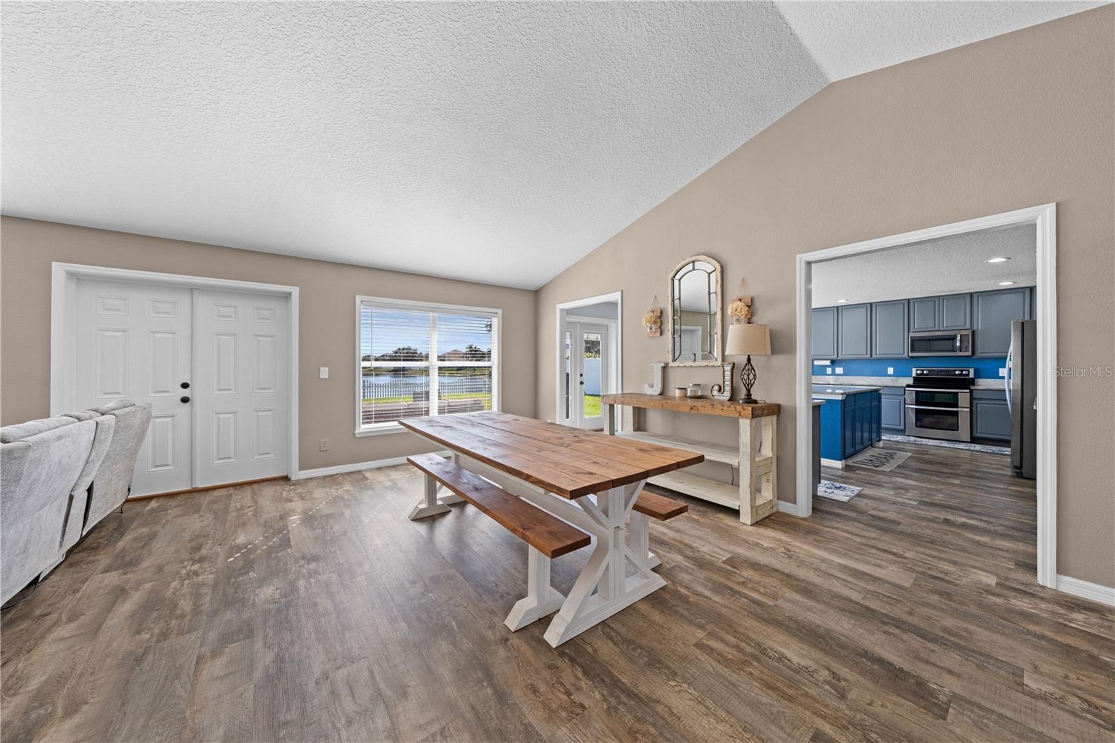 Image 13 of 71 For 3034 Sand Stone Circle