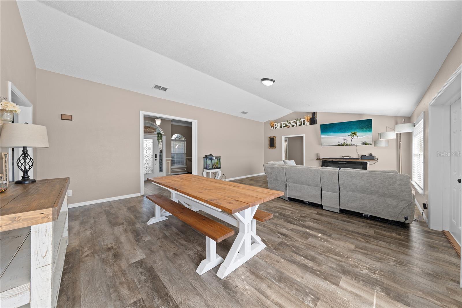 Image 16 of 71 For 3034 Sand Stone Circle