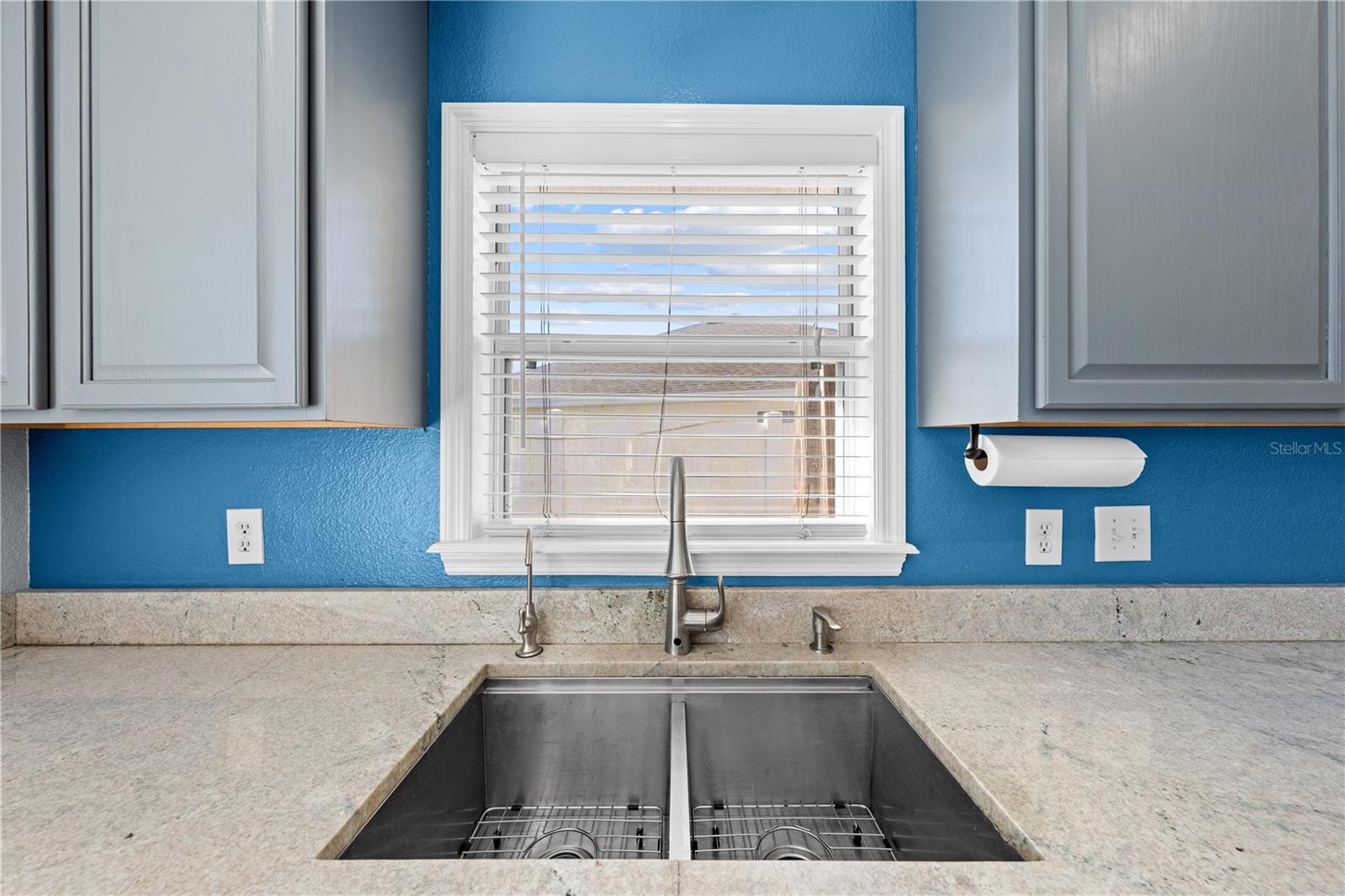 Image 22 of 71 For 3034 Sand Stone Circle