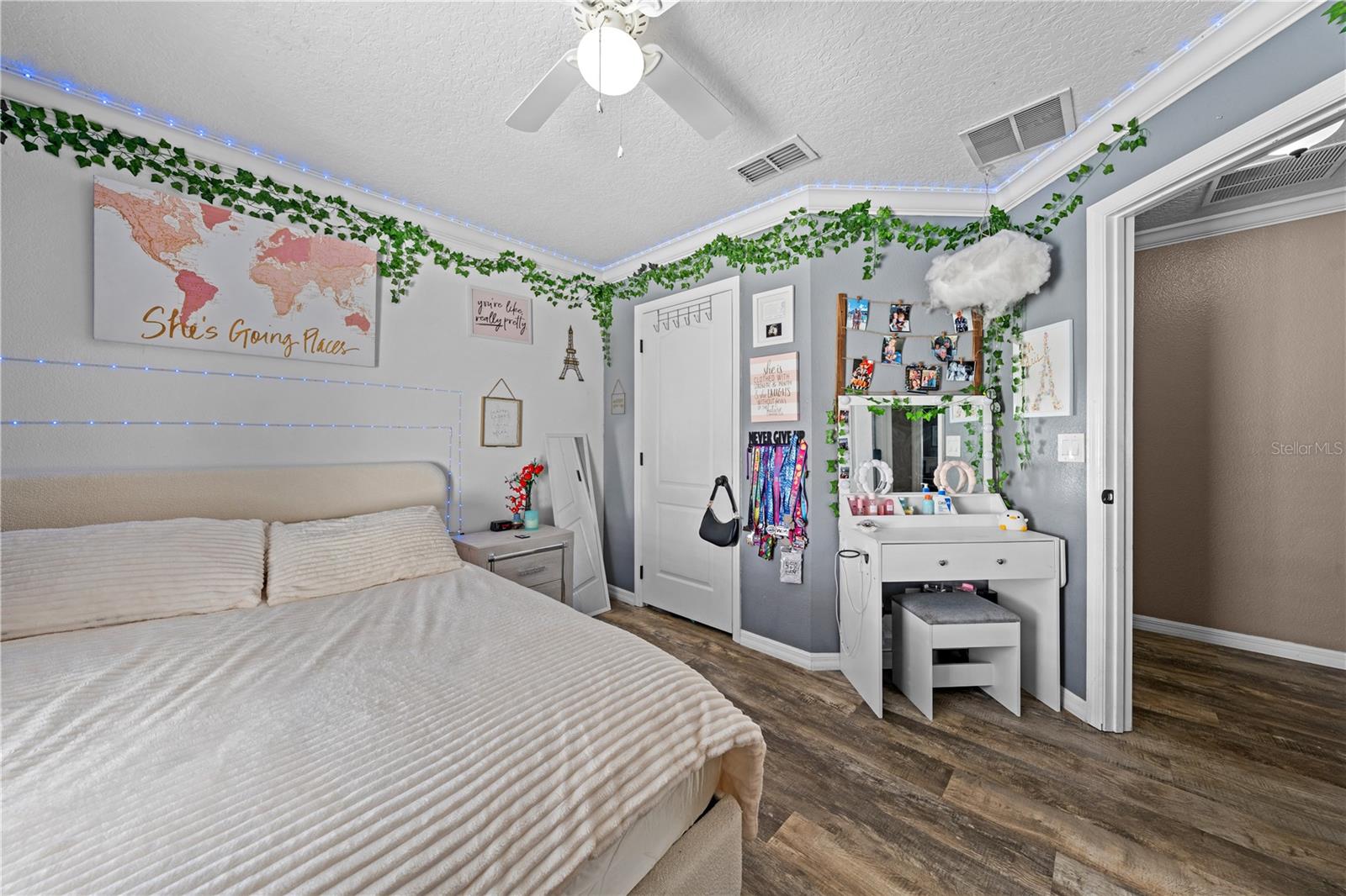 Image 38 of 71 For 3034 Sand Stone Circle