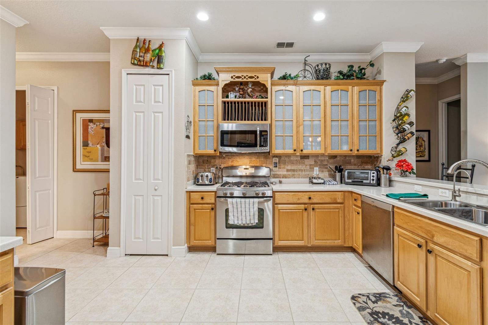 Image 13 of 63 For 305 Rock Springs Drive