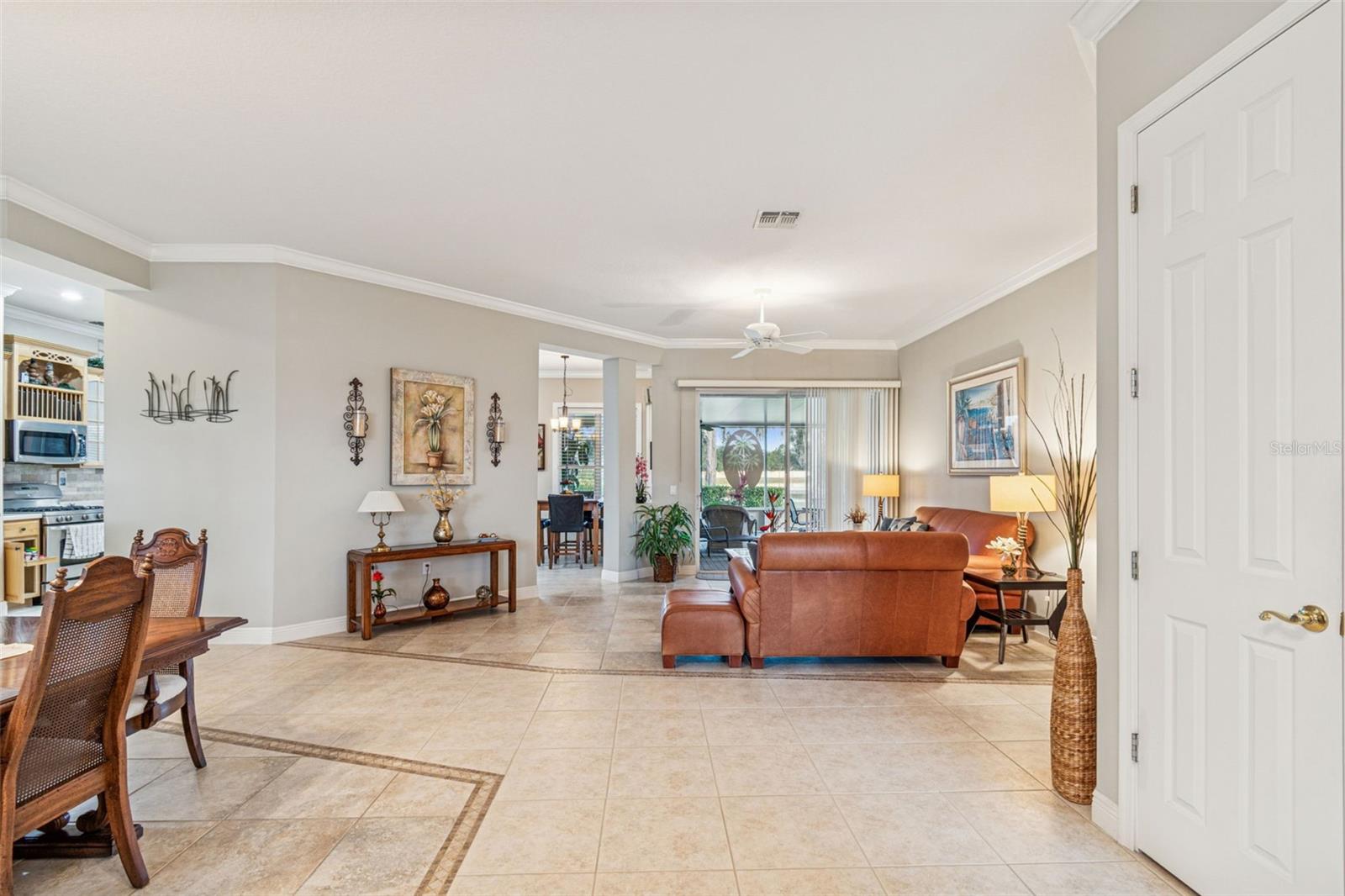 Image 7 of 63 For 305 Rock Springs Drive