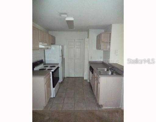 Image 3 of 11 For 8915 Latrec Avenue 203