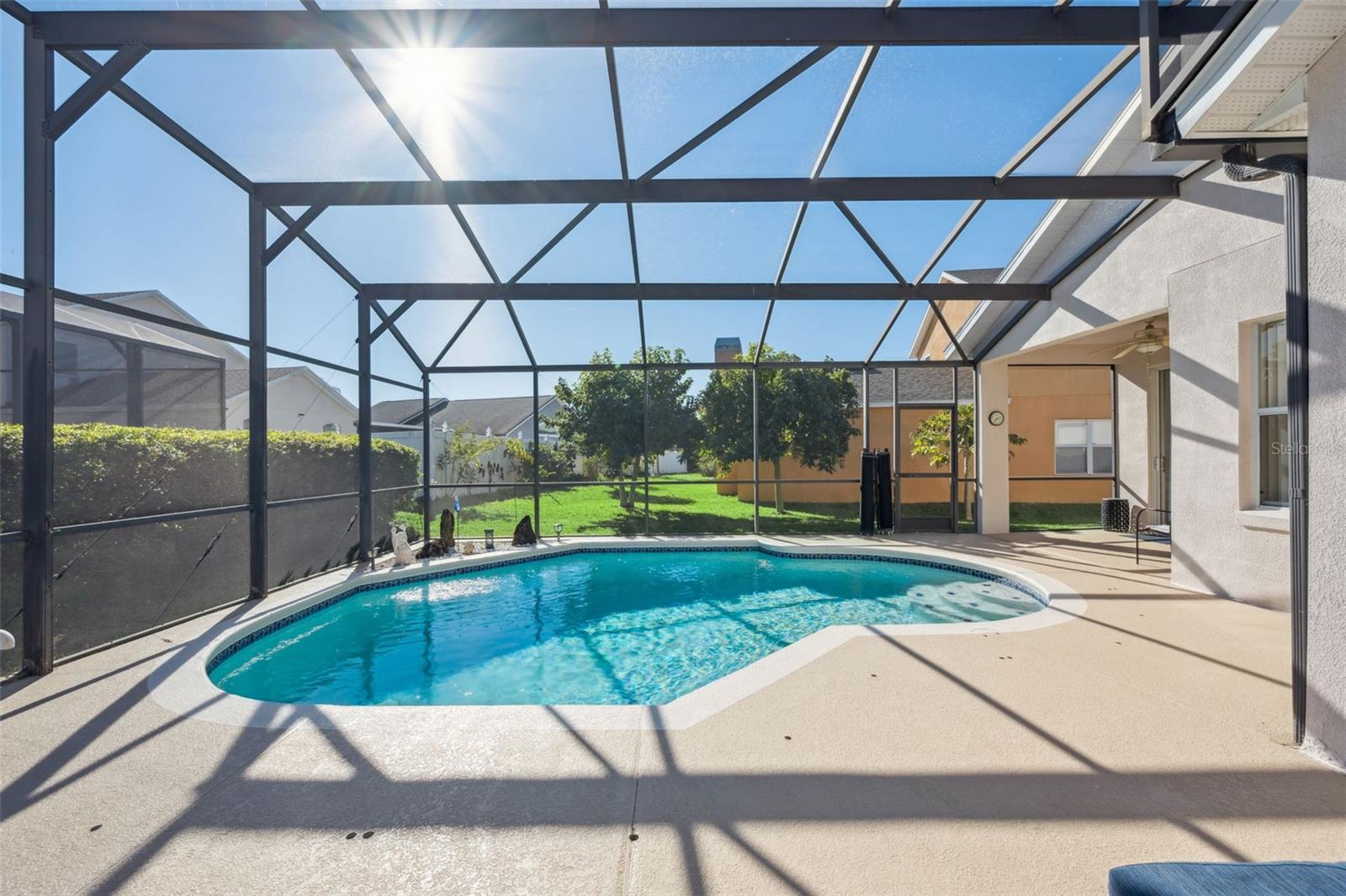 Image 26 of 43 For 718 Corvina Drive