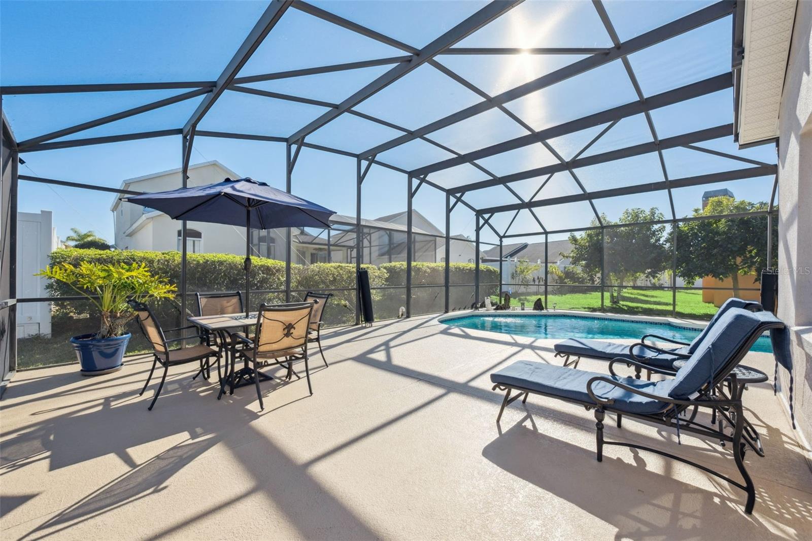 Image 29 of 43 For 718 Corvina Drive