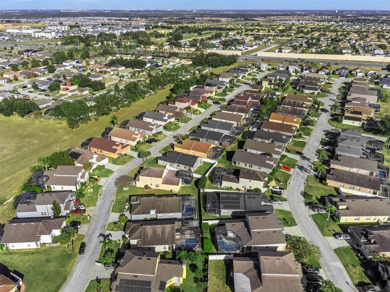 Image 33 of 43 For 718 Corvina Drive