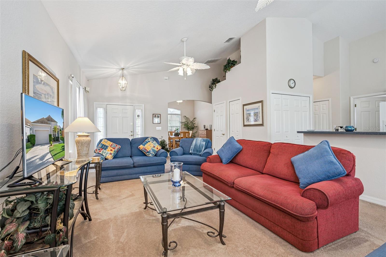 Image 8 of 43 For 718 Corvina Drive