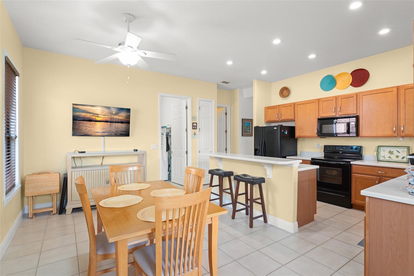 Image 14 of 62 For 724 Villa Park Road