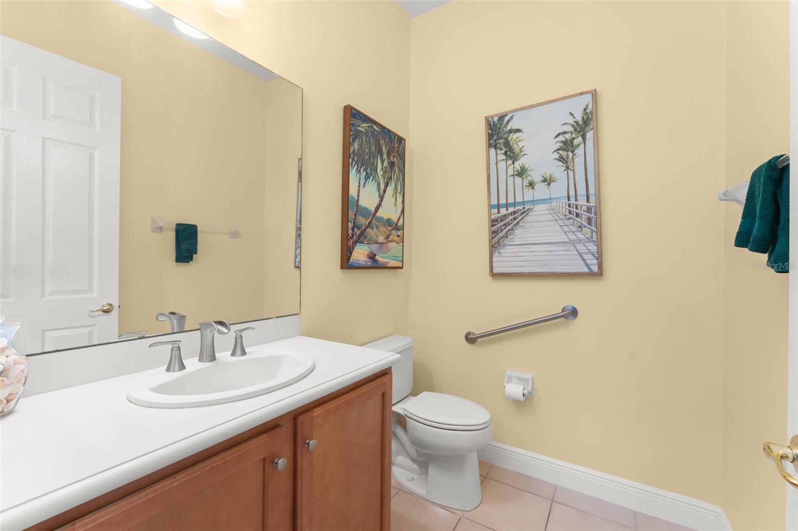 Image 15 of 62 For 724 Villa Park Road