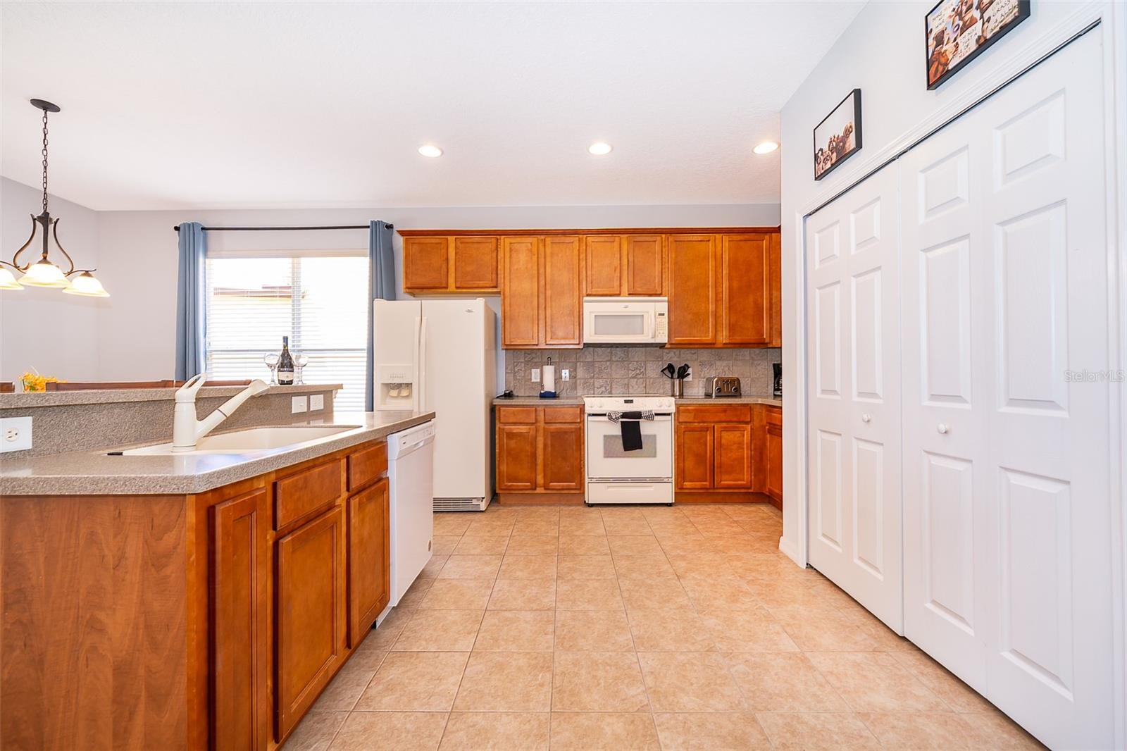 Image 19 of 48 For 171 Orange Cosmos Boulevard