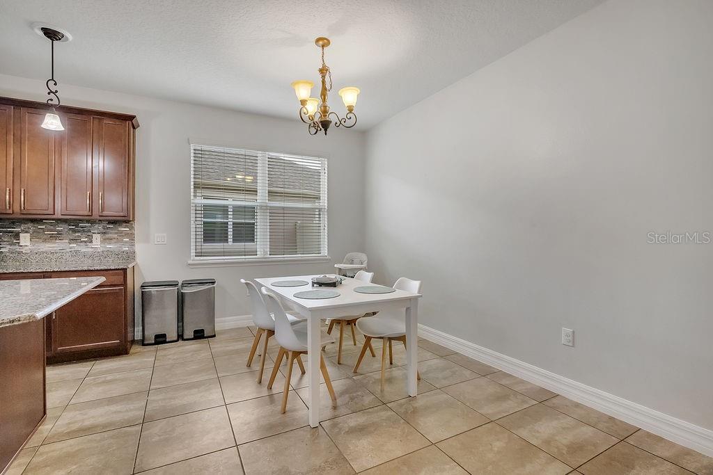 Image 15 of 39 For 2450 Chateau Loop