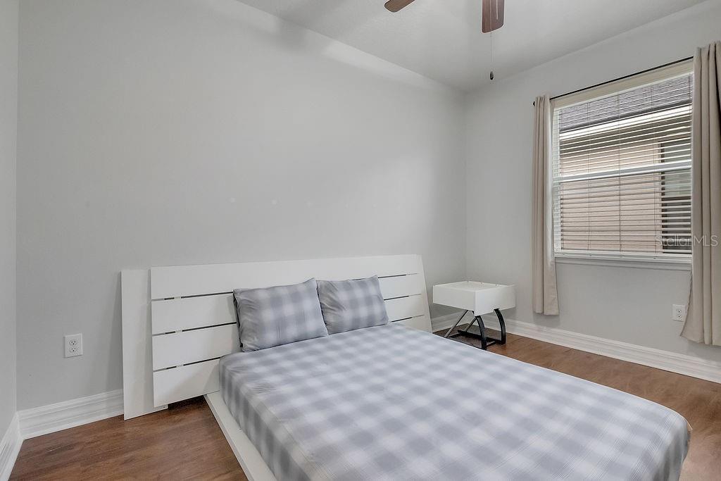 Image 21 of 39 For 2450 Chateau Loop