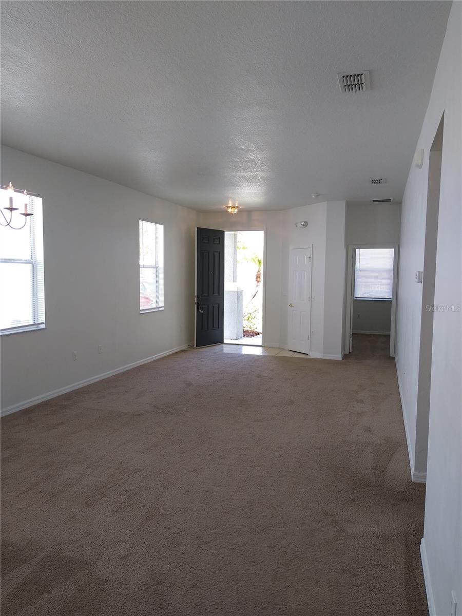 Image 10 of 43 For 1077 Berkeley Drive