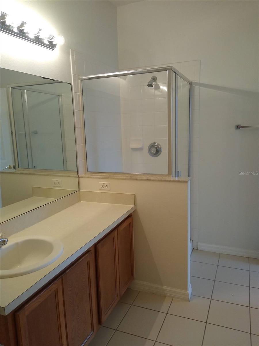 Image 15 of 43 For 1077 Berkeley Drive