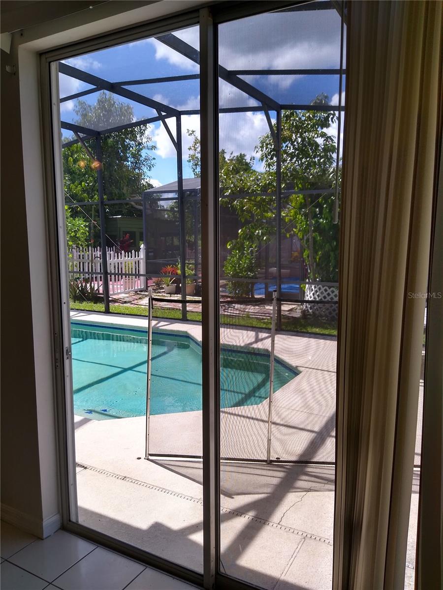 Image 24 of 43 For 1077 Berkeley Drive