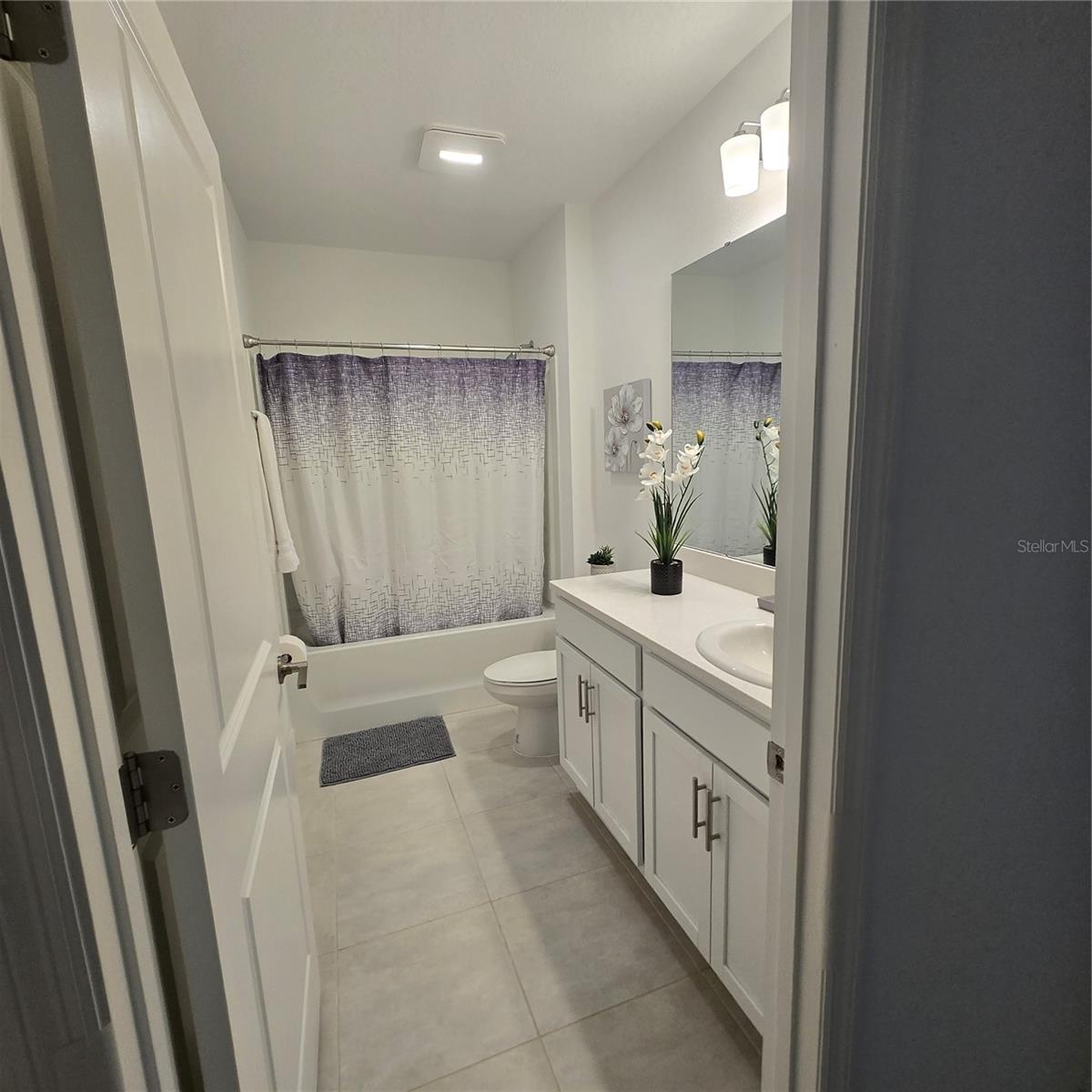 Image 2 of 23 For 200 Citrine Loop