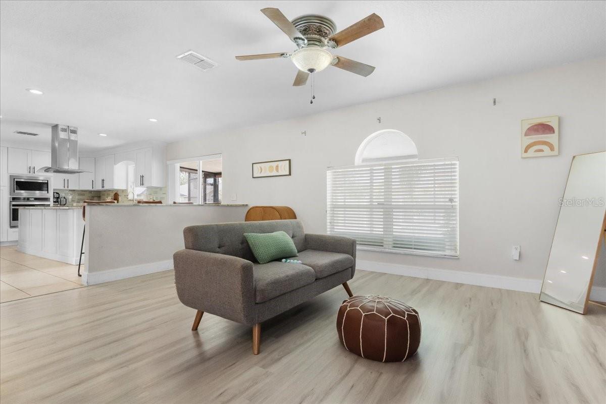 Image 10 of 39 For 5198 Gulf Sturgeon Lane