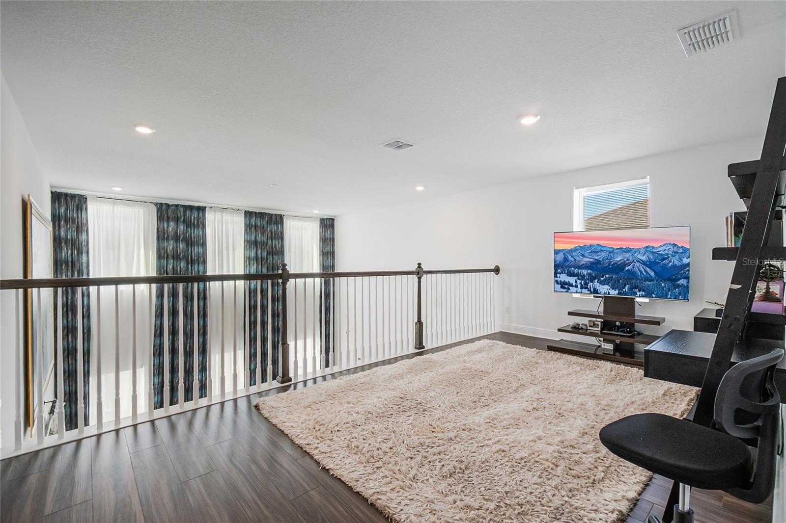 Image 39 of 72 For 2197 Gold Dust Drive