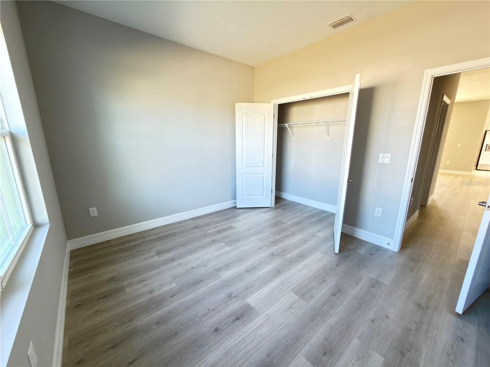 Image 20 of 27 For 5048 San Ignacio Drive