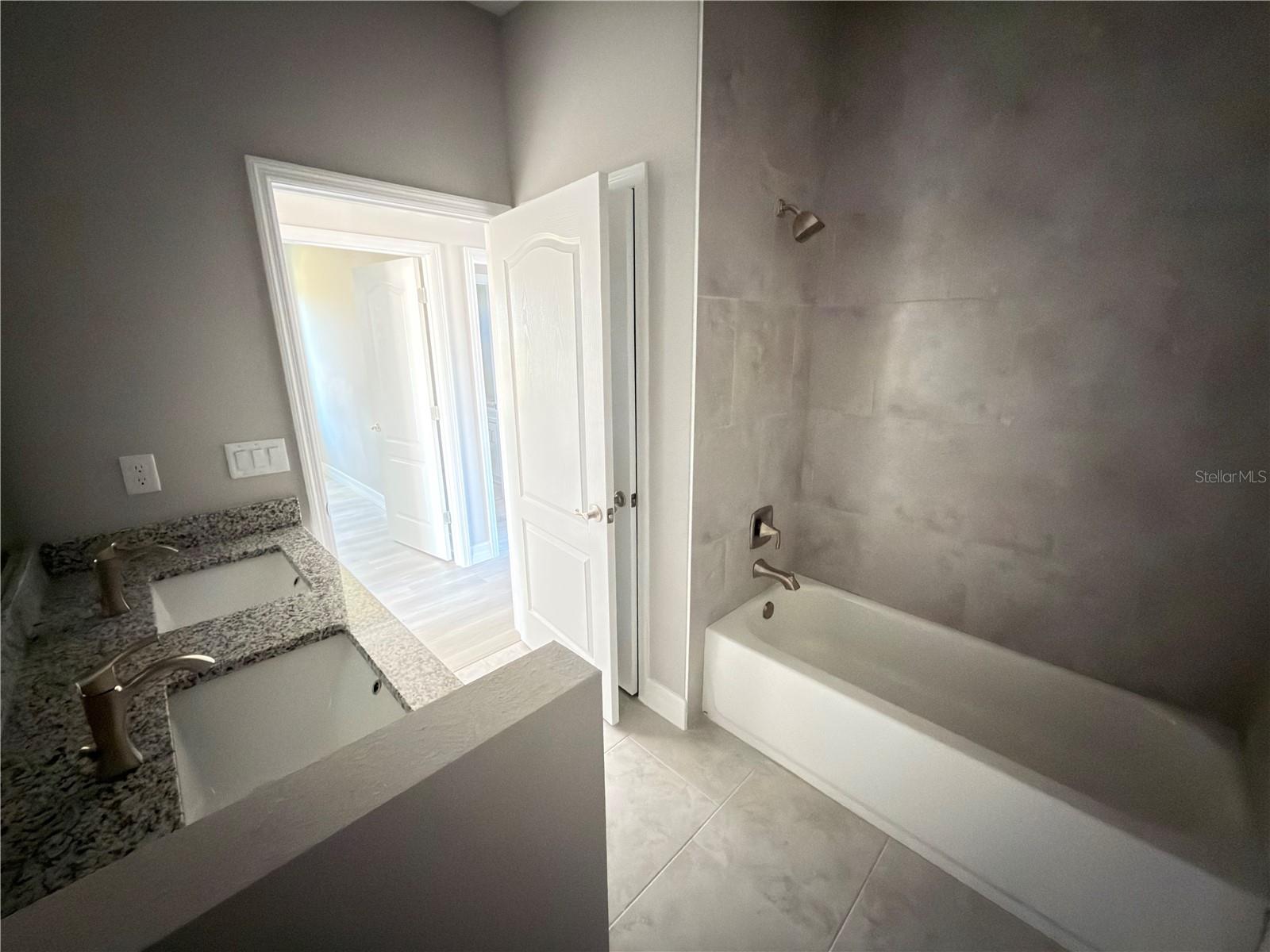 Image 22 of 27 For 5048 San Ignacio Drive