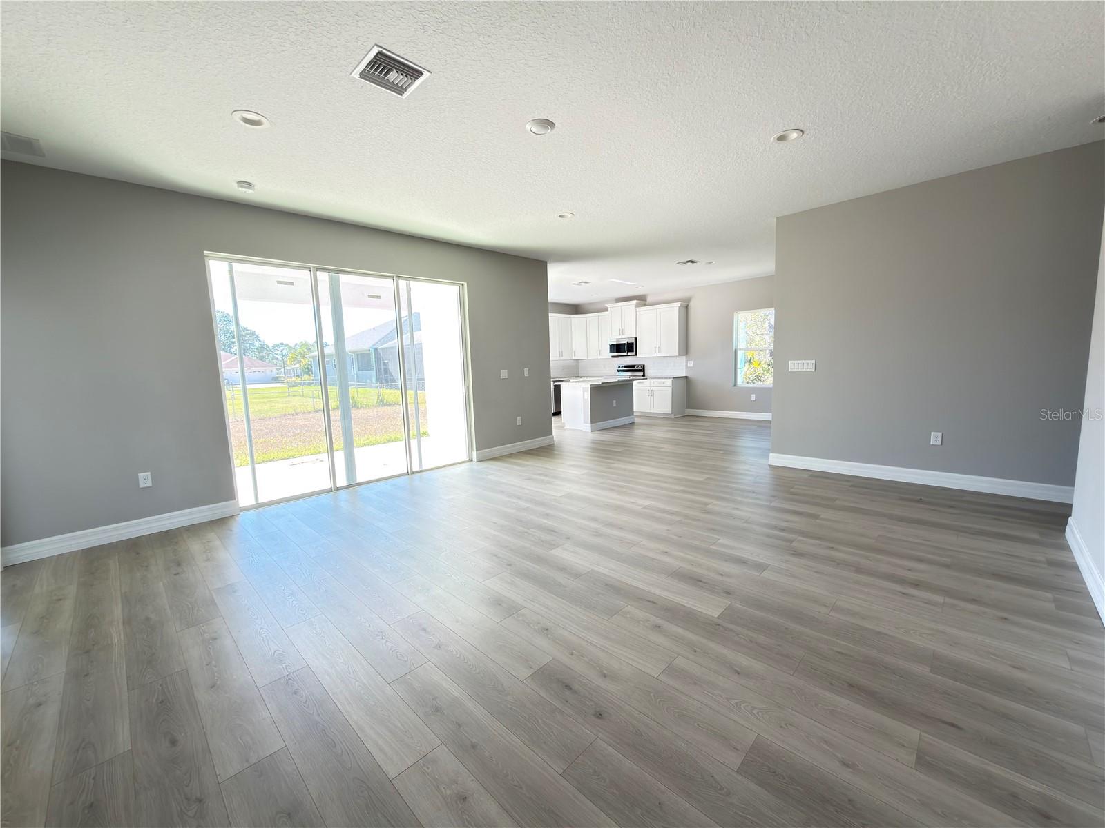 Image 6 of 27 For 5048 San Ignacio Drive