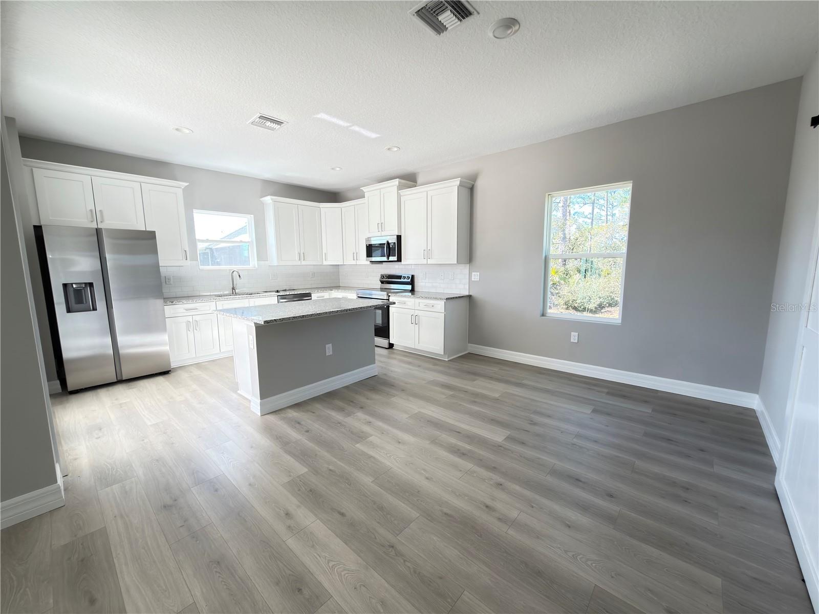 Image 7 of 27 For 5048 San Ignacio Drive