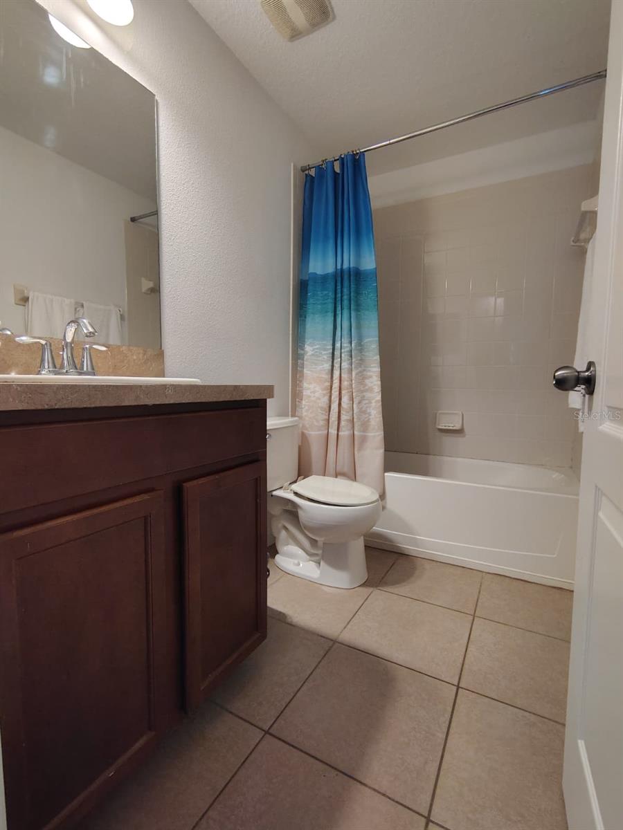 Image 6 of 12 For 9871 Trumpet Vine Loop