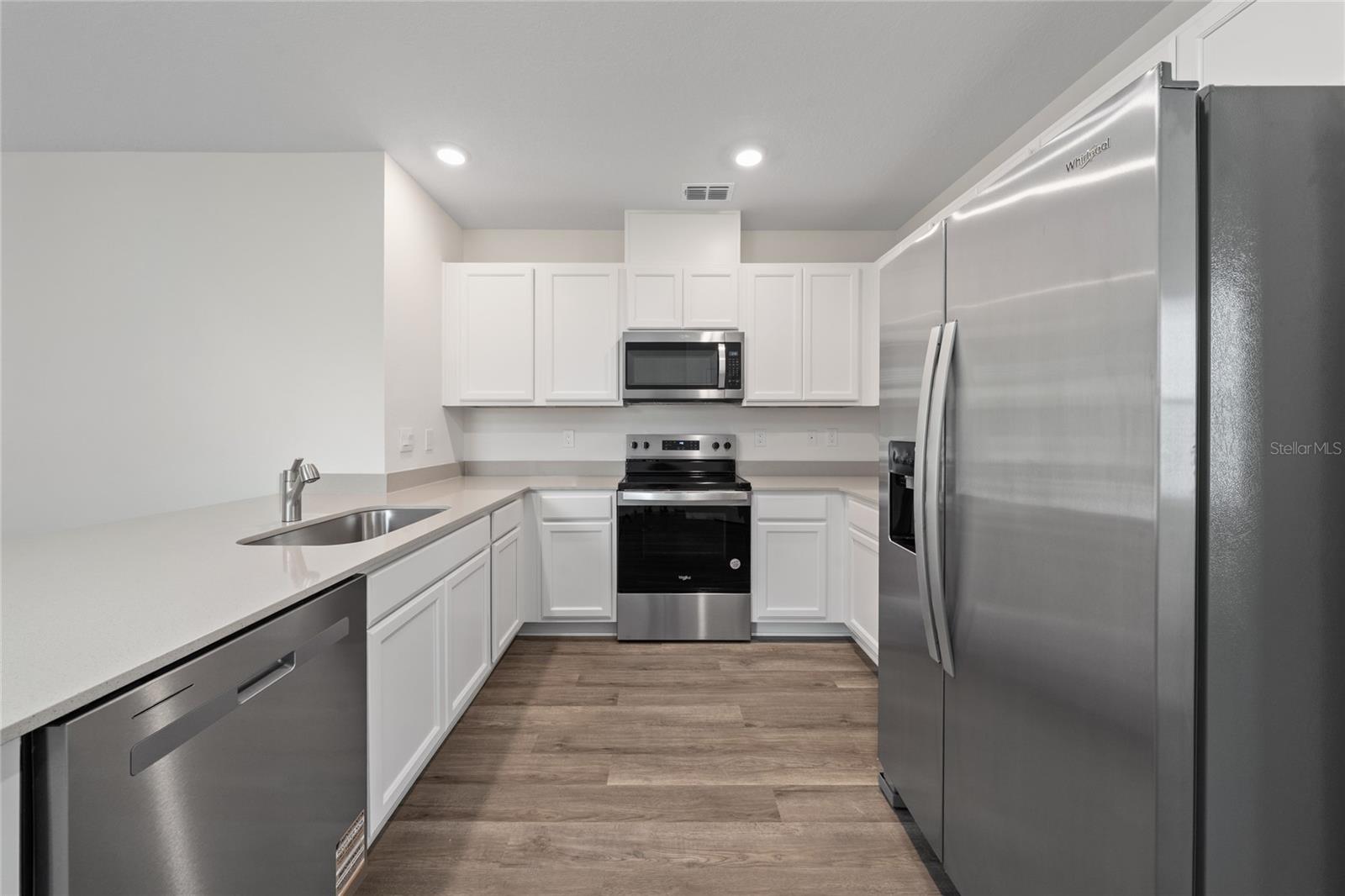 Image 18 of 28 For 8347 Madrid Street