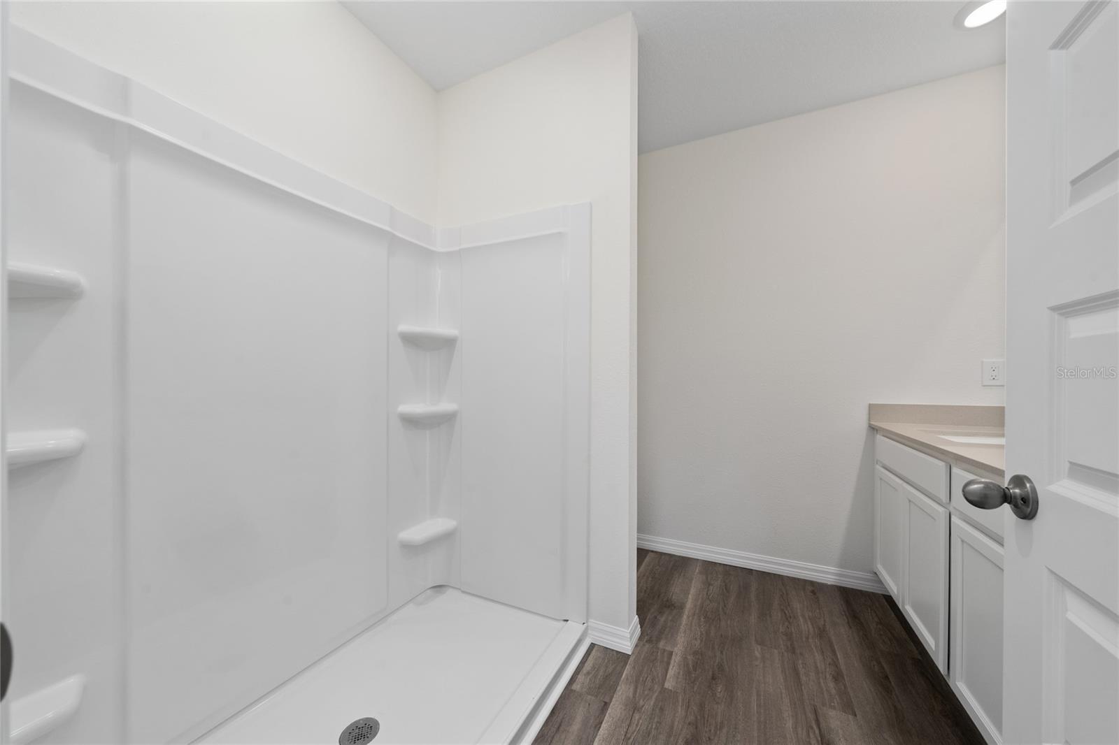 Image 22 of 28 For 8347 Madrid Street