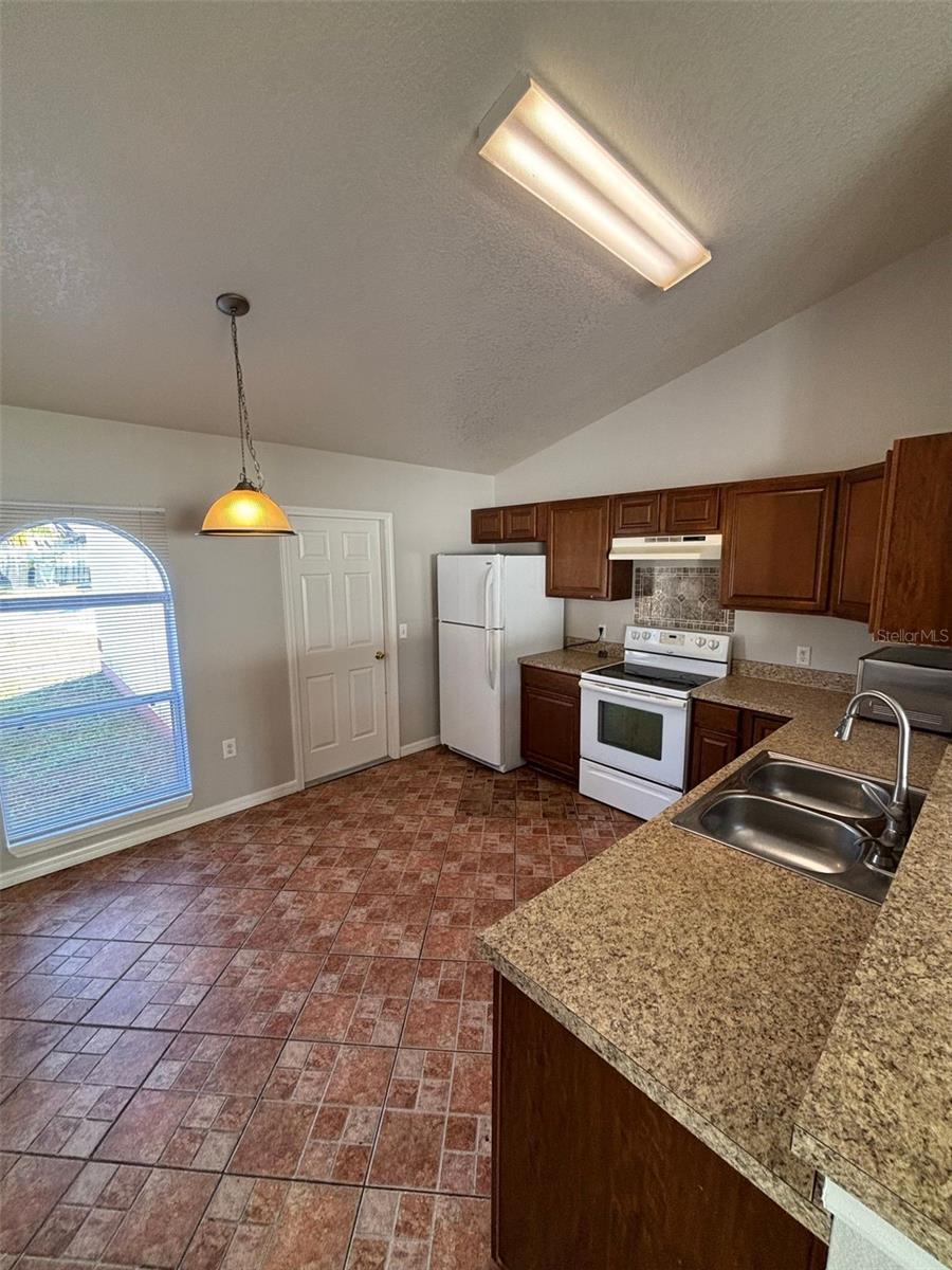 Image 12 of 16 For 4432 Canopy Court