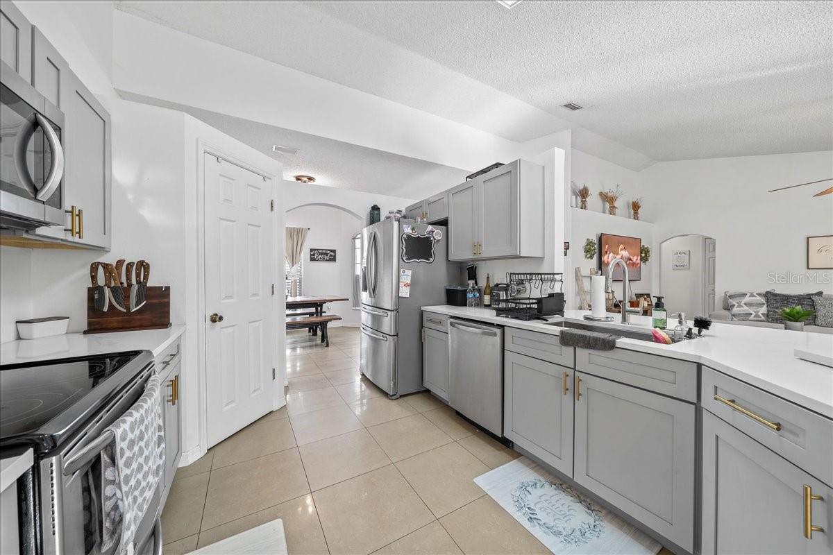 Image 7 of 29 For 3830 Jupiter Boulevard N