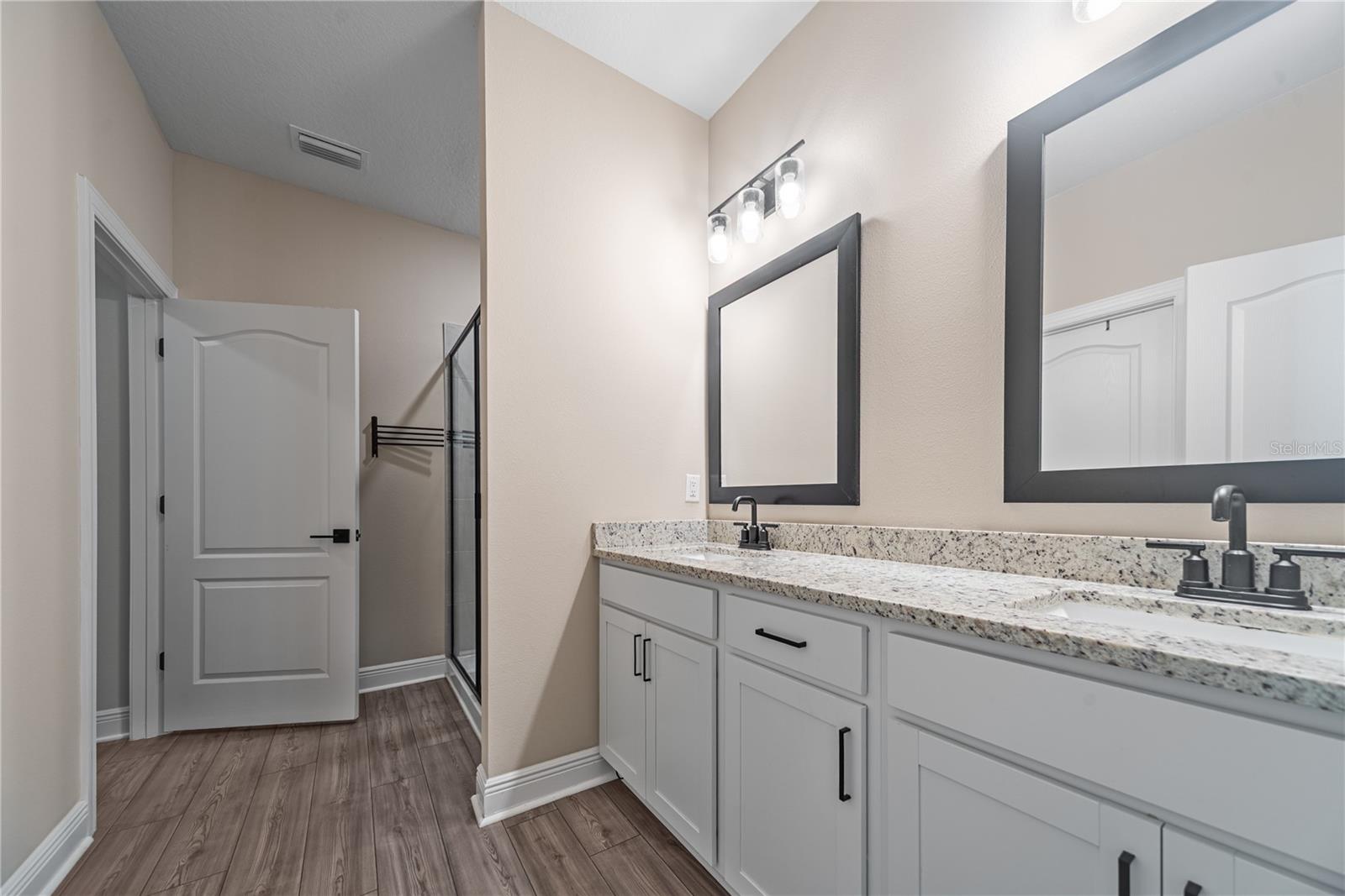 Image 20 of 44 For 7749 Somersworth Drive