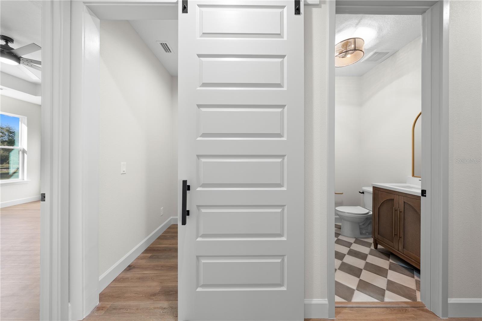 Image 23 of 57 For 3798 Rambler Ave.