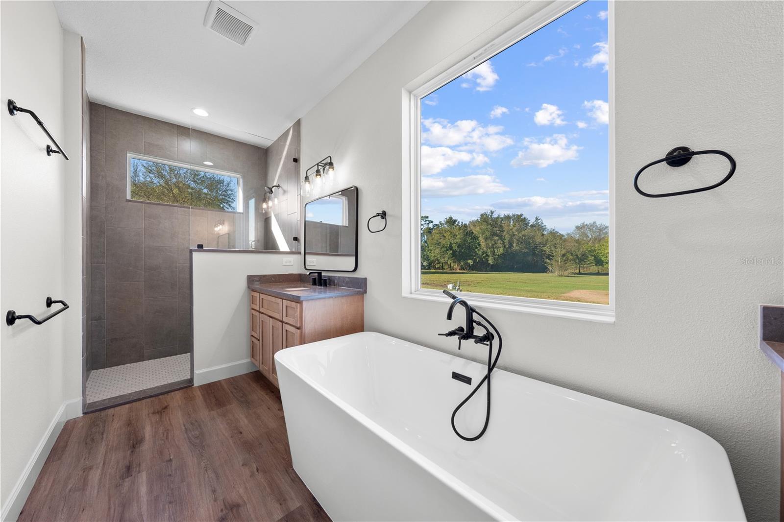 Image 29 of 57 For 3798 Rambler Ave.