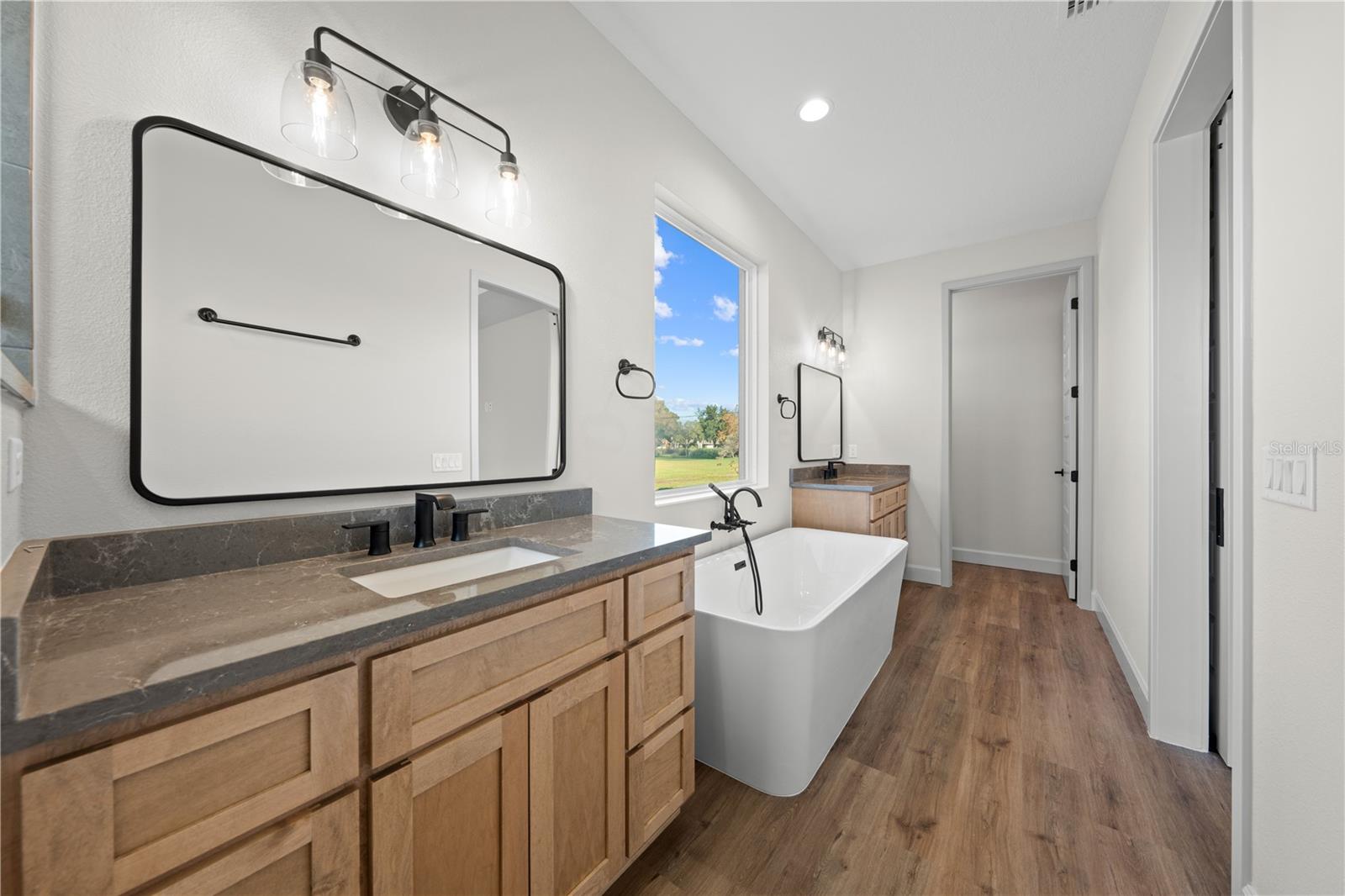 Image 32 of 57 For 3798 Rambler Ave.