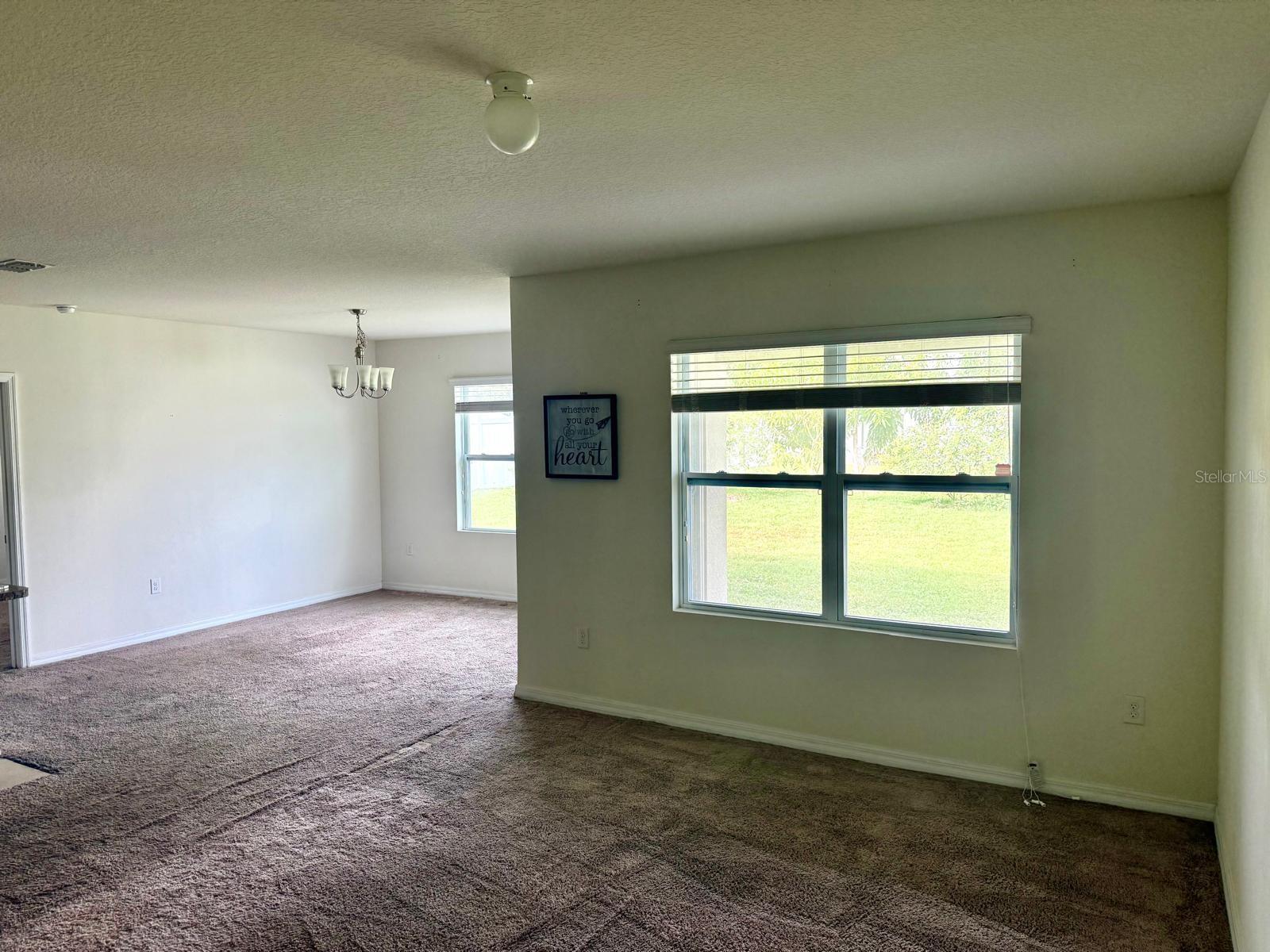 Image 4 of 17 For 1895 Hickory Bluff Rd